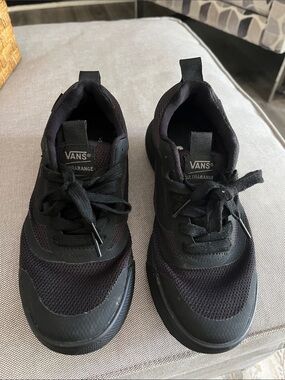 Vans  Low-Top Sneakers
